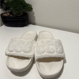 UGG Cream Fluffy Slide Sandals